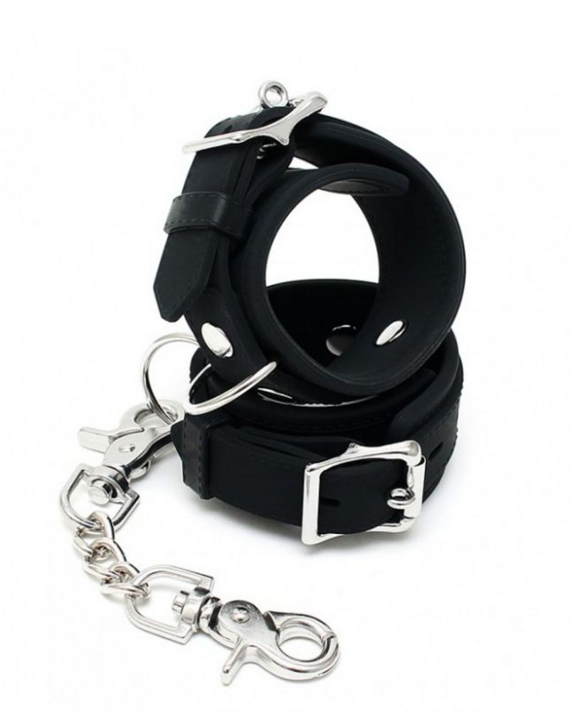 Fine silicone cuffs with carabine hooks    