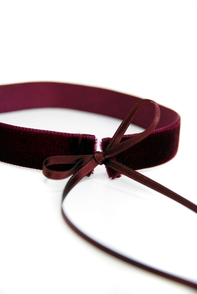 Burgundy velvet choker  
