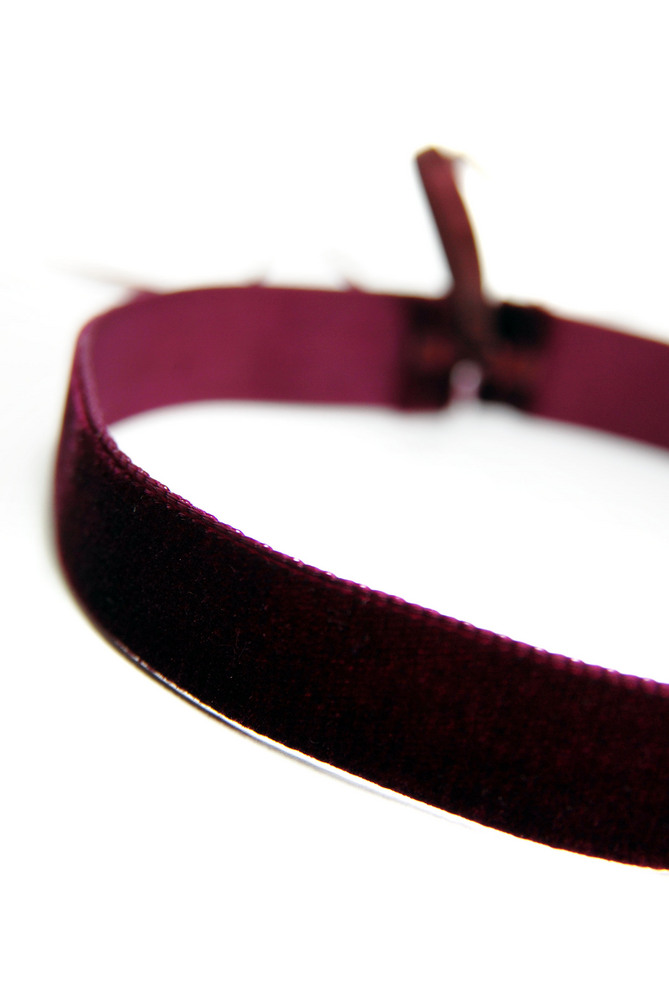 Burgundy velvet choker  