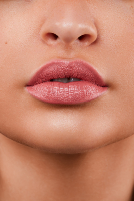 / Terracotta Mae Moisturising High Pigment Satin Lipstick