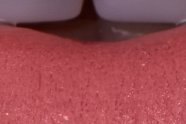 Dusty Pink Peek Moisturising High Pigment Satin Lipstick 