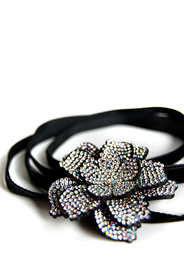 Crystal flower choker 