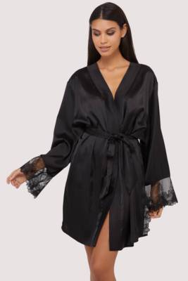/ Eleanor Black Robe