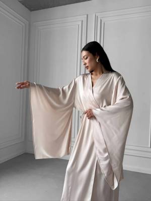 / Kimono Sleeves Silk Long Robe white