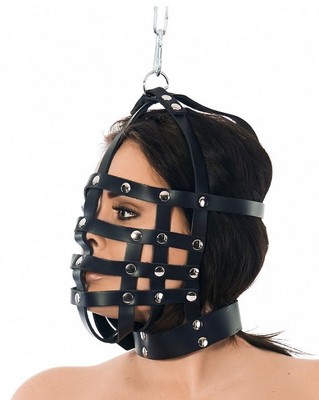   Muzzle mask with hanging ring on top